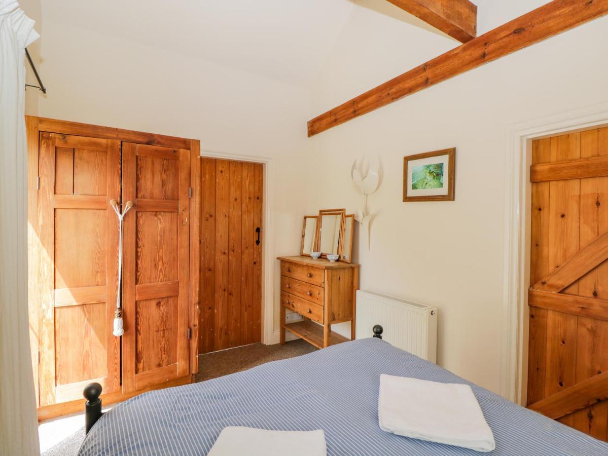 Parkfield Cottage Sturminster Marshall Extérieur photo