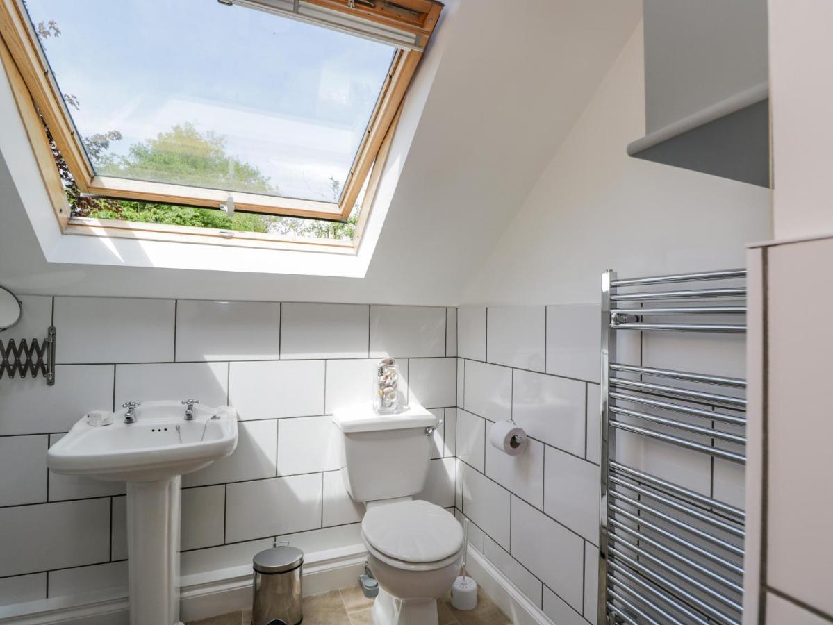 Parkfield Cottage Sturminster Marshall Extérieur photo