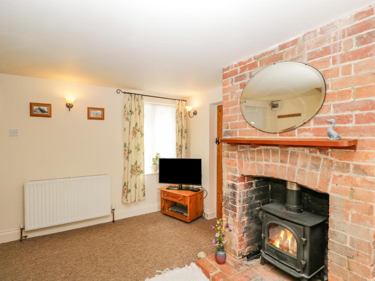 Parkfield Cottage Sturminster Marshall Extérieur photo